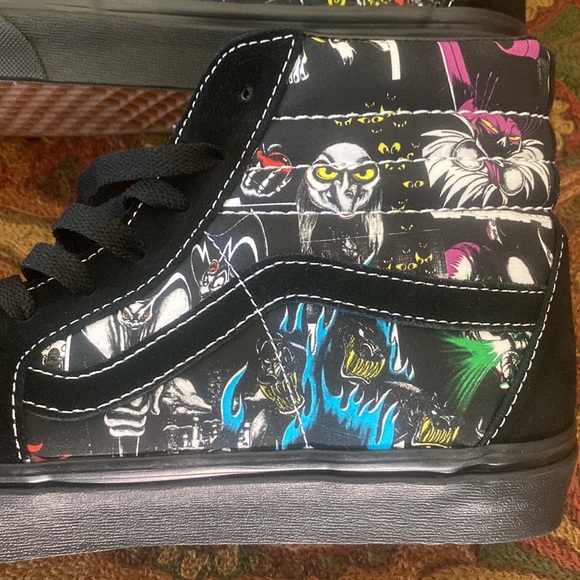 NWT Disney 100 Villains Sk8 hi Vans black collectible shoes brand new - Picture 5 of 12